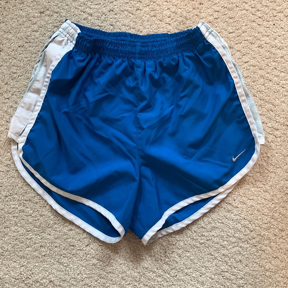 women’s nike athletic shorts